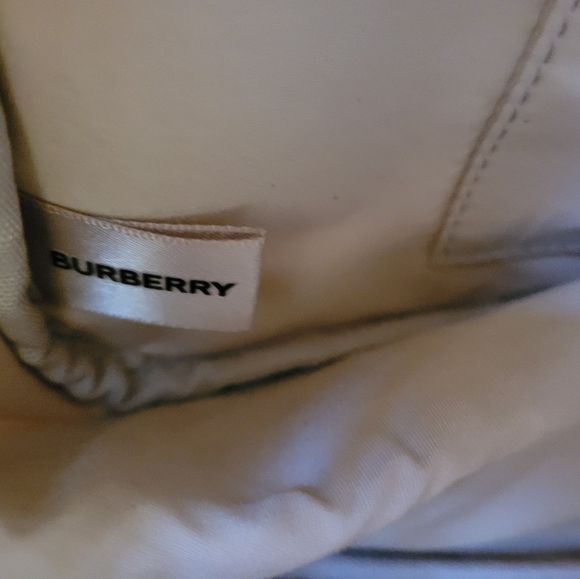 Burberry bag - Picture 10 of 17
